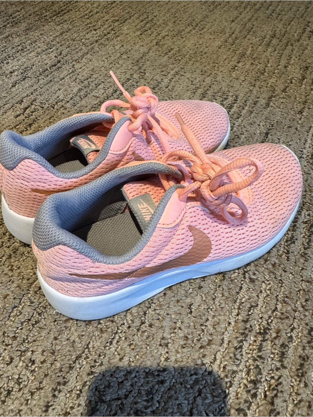 Nike Kids light Pink size 1.5